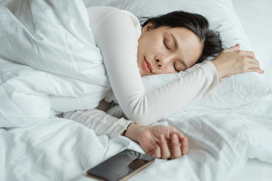 5 Signs There Are Fleas in Your Bed - And How To Prevent It